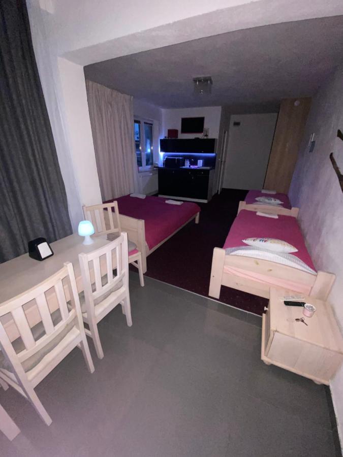 Nad Jeziorem Charzykowskim Emilia Apartment Charzykowy